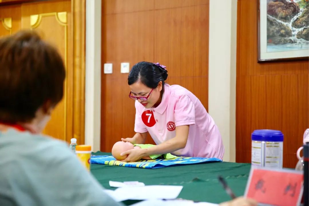 育婴师比赛深度探讨，意义与影响全解析