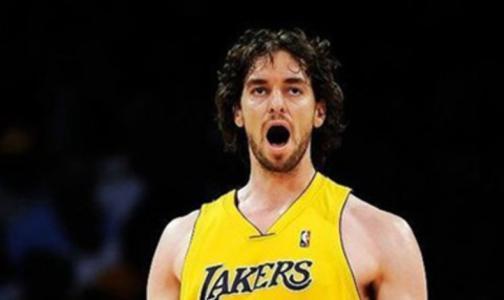 科比最后一场NBA比赛的传奇之旅，致敬传奇的每一步体验