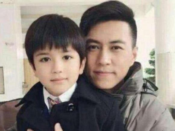 冯晓峰演技炸裂，魅力无限，一位演员的闪耀风采